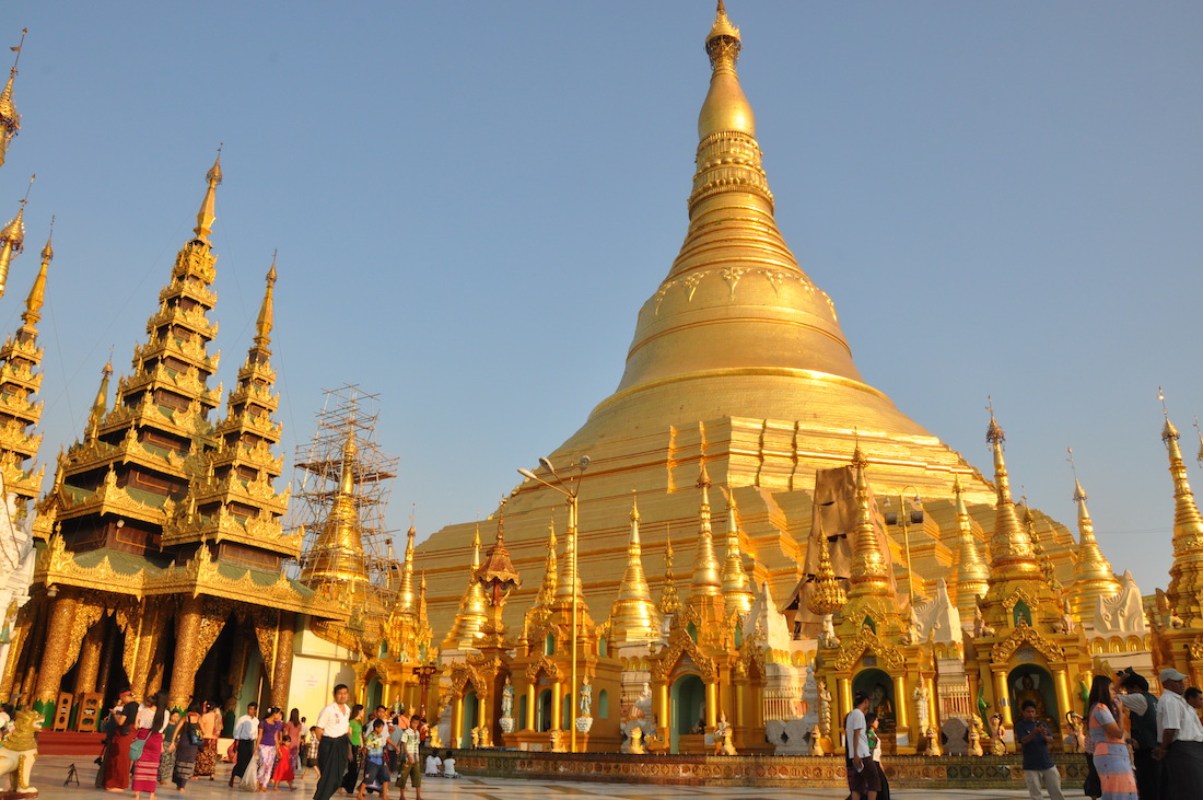 Chùa[-]Shwedagon[-]quan[-]trọng[-]với[-]người[-]Myanmar[-]như[-]thế[-]nào